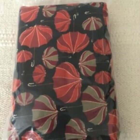 NWT LulaRoe OS Leggings Red black Umbrella leggings ones size LLR NEW - Picture 3 of 3